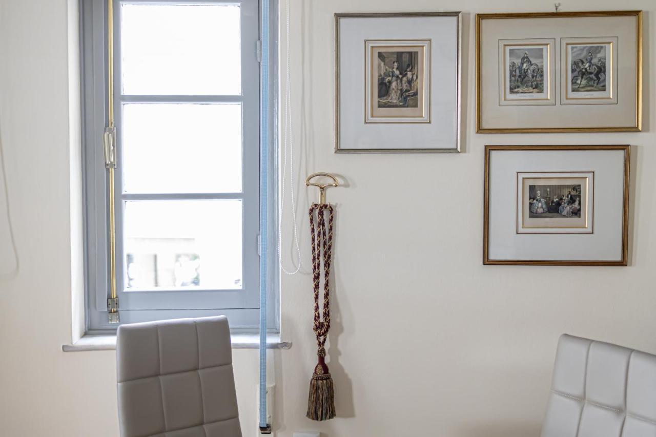 Ideal 4 Bdr Apartment In Plaka For 10! Aten Exteriör bild