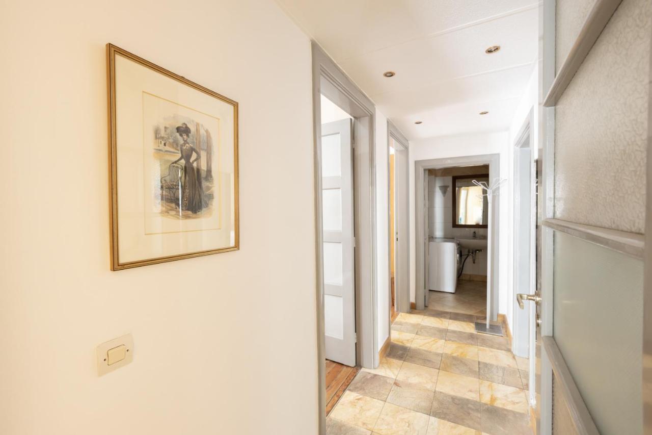 Ideal 4 Bdr Apartment In Plaka For 10! Aten Exteriör bild